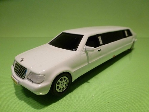 Limousine mercedes benz - ,